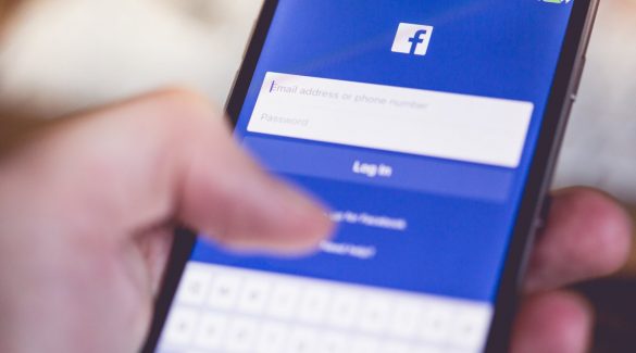 Facebook App Login Splash Screen